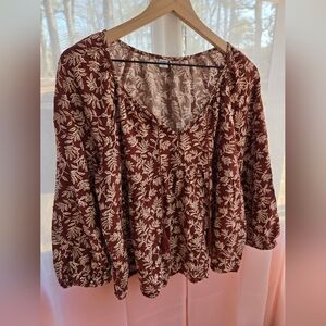Old Navy Rust Floral Peasant Blouse with Cream Leaf Print
